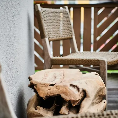 Evi Via We Rent كابرون