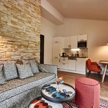 Evi Apartments Via We Rent *