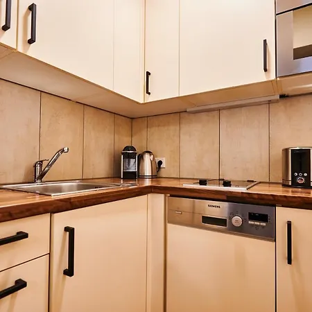 Evi Via We Rent Apartman *