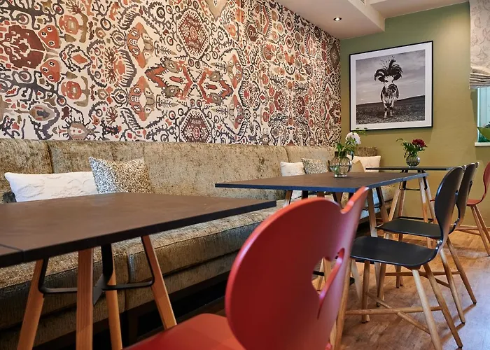 Evi Via We Rent 카프룬